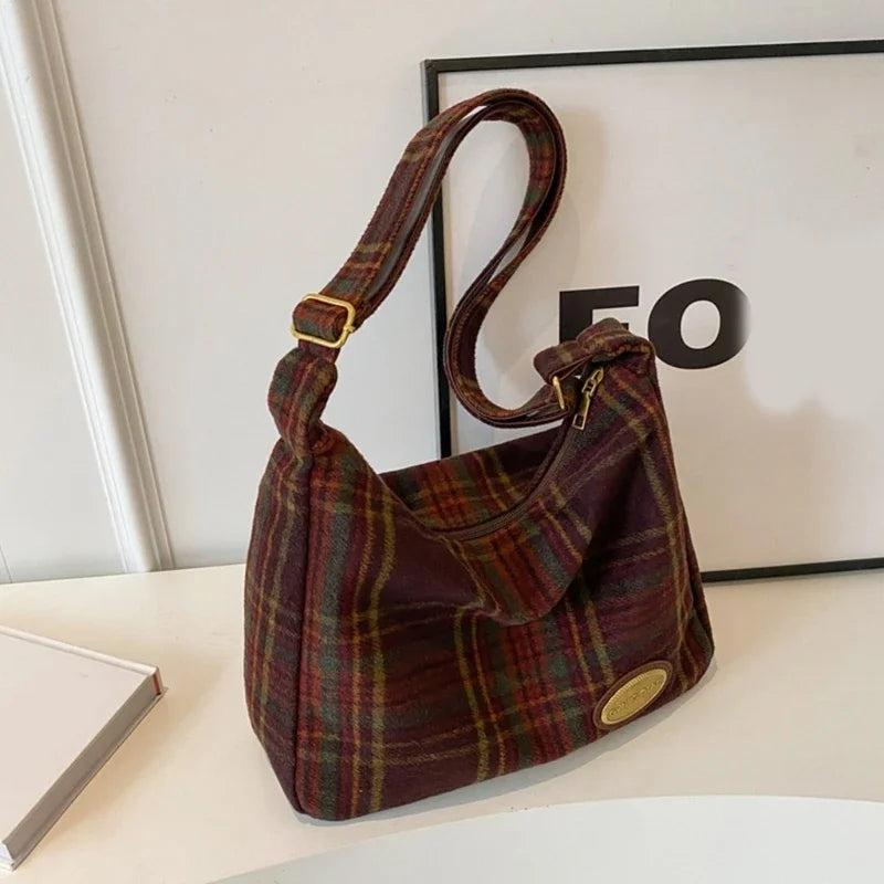 Stylish Crossbody Bag Trendy and Functional Shoulder Purse Sling Bags for Men and Women