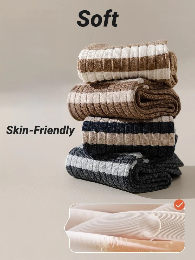 2026 Summer Mens Socks Spring Autumn Simple Casual Black White Striped Breathable Mid Tube High Quality Round Neck Socks