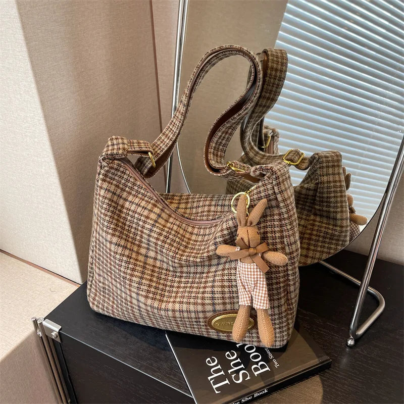 Stylish Crossbody Bag Trendy and Functional Shoulder Purse Sling Bags for Men and Women