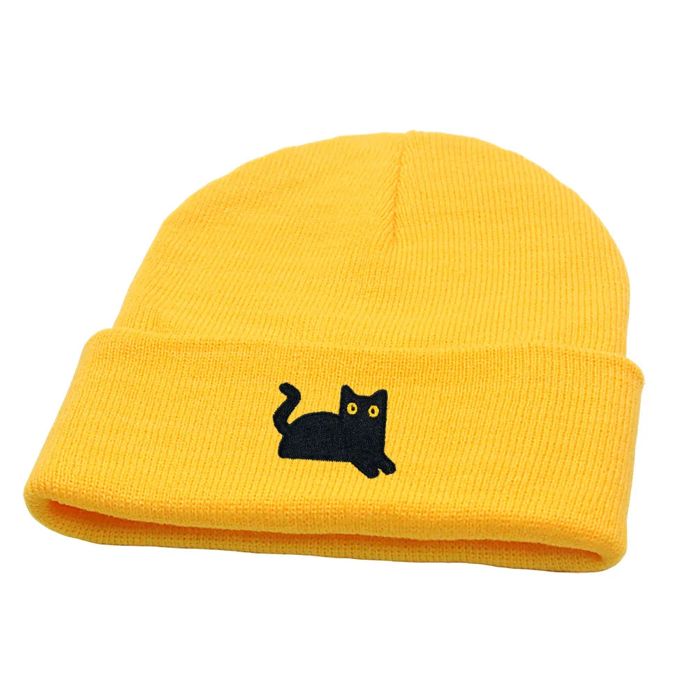 Autumn and winter warm knitted pullover hat for men and women, cute black cat pattern embroidered yarn beanie hat